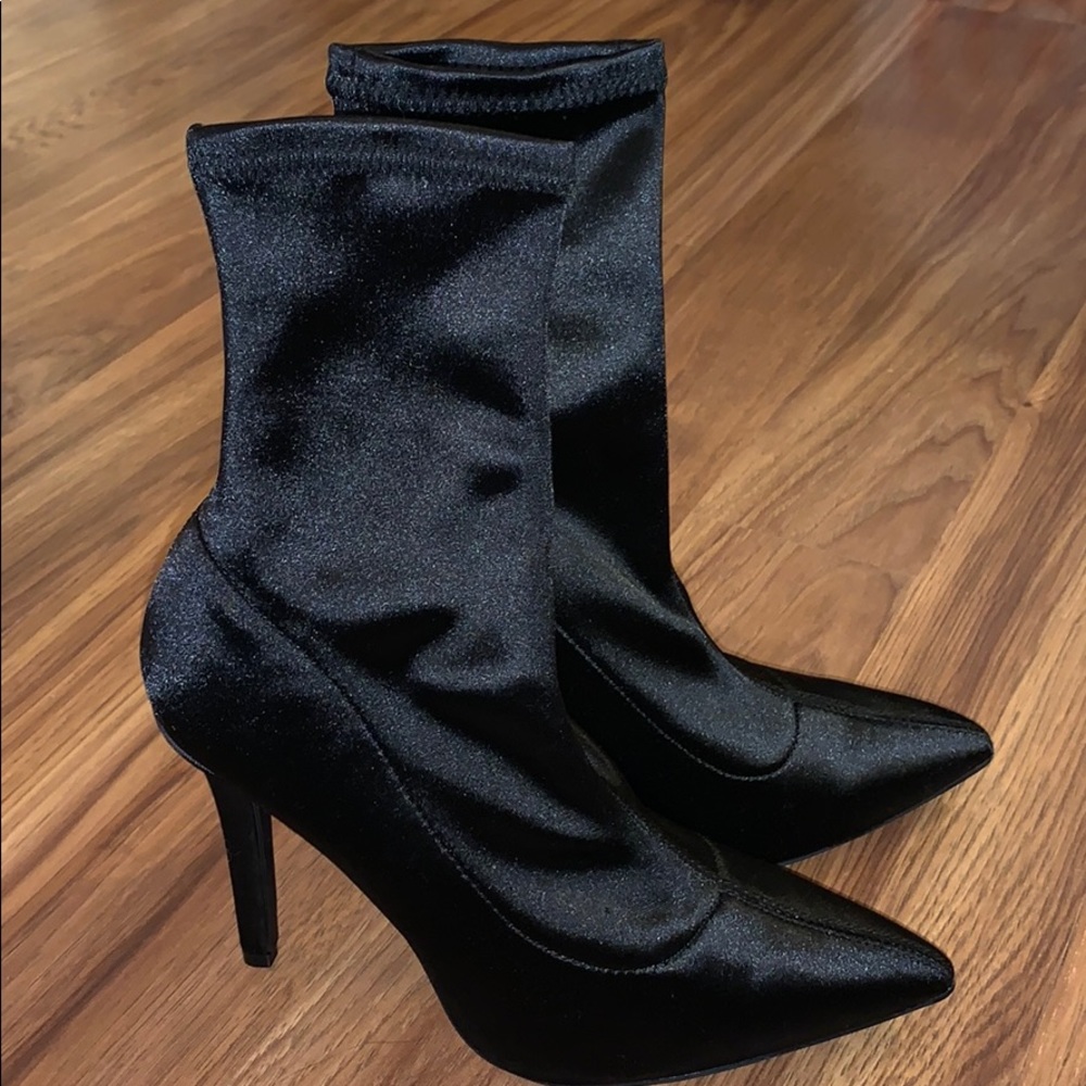 Brand now sock boots